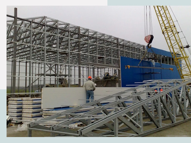 Строительство заводов в Светлограде