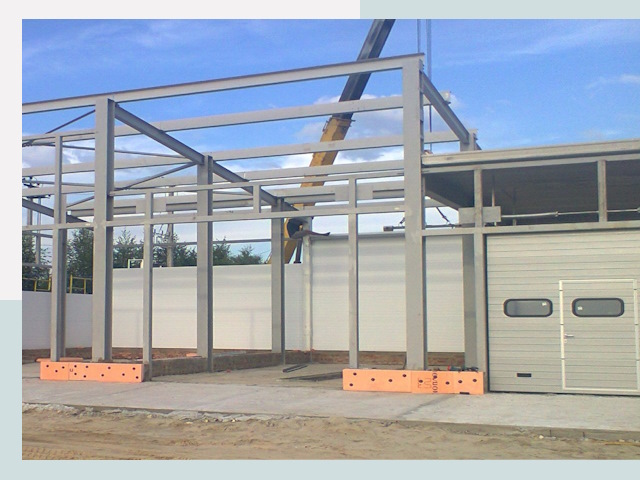 Строительство автосервисов от СтальСтрой-Свт по цене 609 руб.