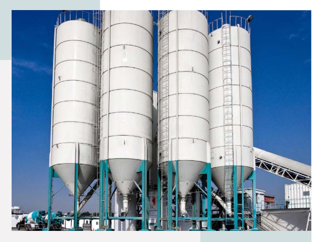 Строительство цементных силосов в Светлограде